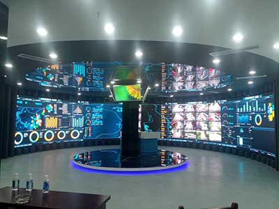 安順黃果樹項(xiàng)目&nbsp;P2.0曲面led屏